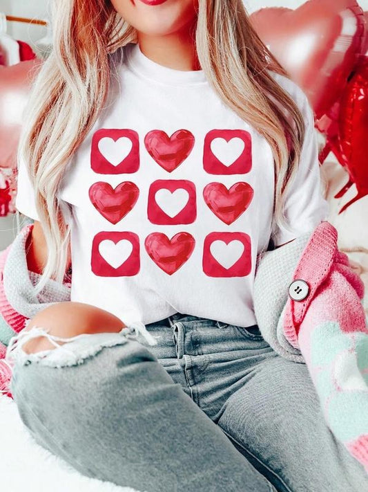 Women's Heart Print Round Neck Tee, Fashion Casual Crew Neck T-Shirt for Daily Holiday Vacation Outdoor Wear, Ladies Clothes for All Seasons