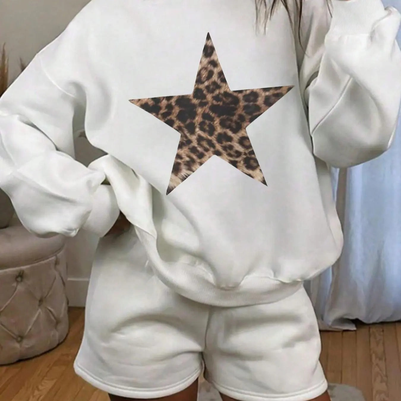 Women's Leopard Star Print Pullover Sweatshirt, Casual Long Sleeve Crew Neck Sweatshirt for Fall & Winter, Fashion Ladies' Top for Daily Wear