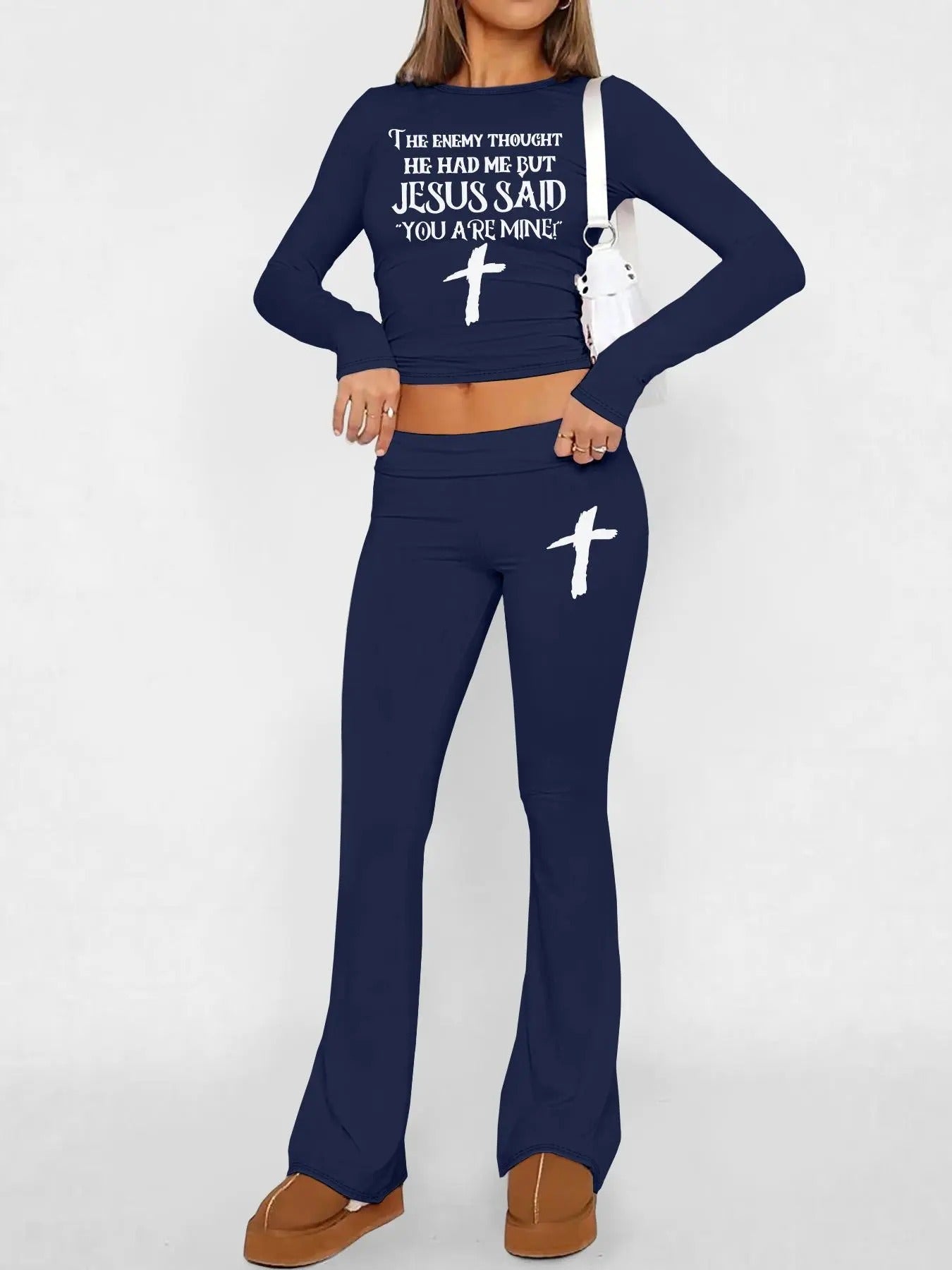 Women's Letter Print Crop Tee & Flare Leg Pants Set, Casual Fashion Cozy Long Sleeve Top & Bell Bottom Trousers for Daily Outdoor Wear, Women's Clothing for Fallstyle{n002}2