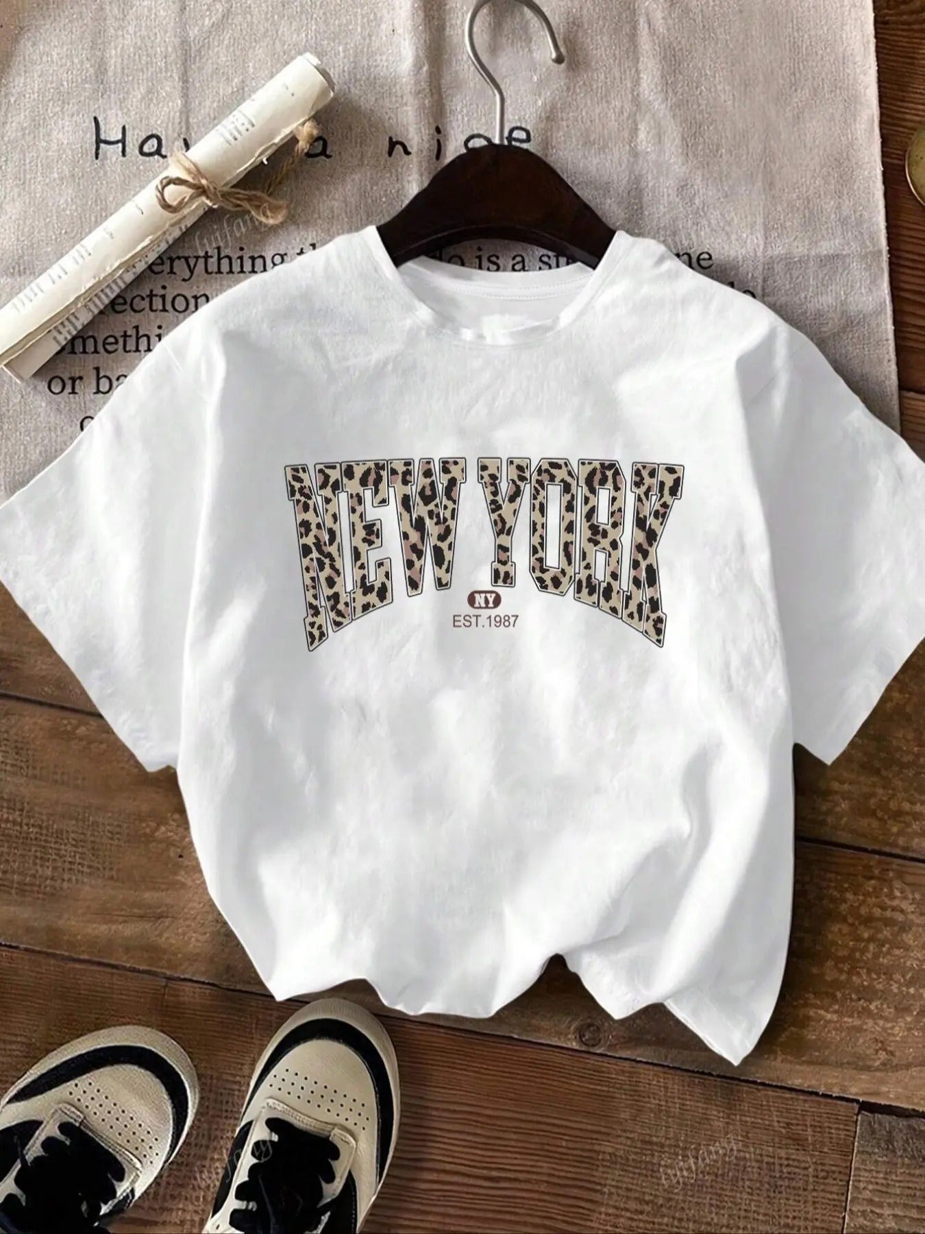 Women's Letter Print Round Neck Tee, Fashion Casual Crew Neck Short Sleeve T-Shirt for Daily Holiday Vacation Outdoor Wear, Ladies Clothes for Summerstyle{n002}4