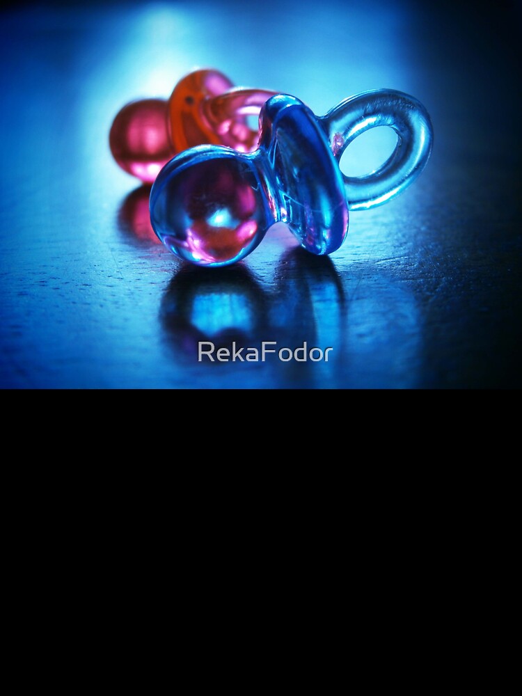 Plastic soothers by RekaFodor