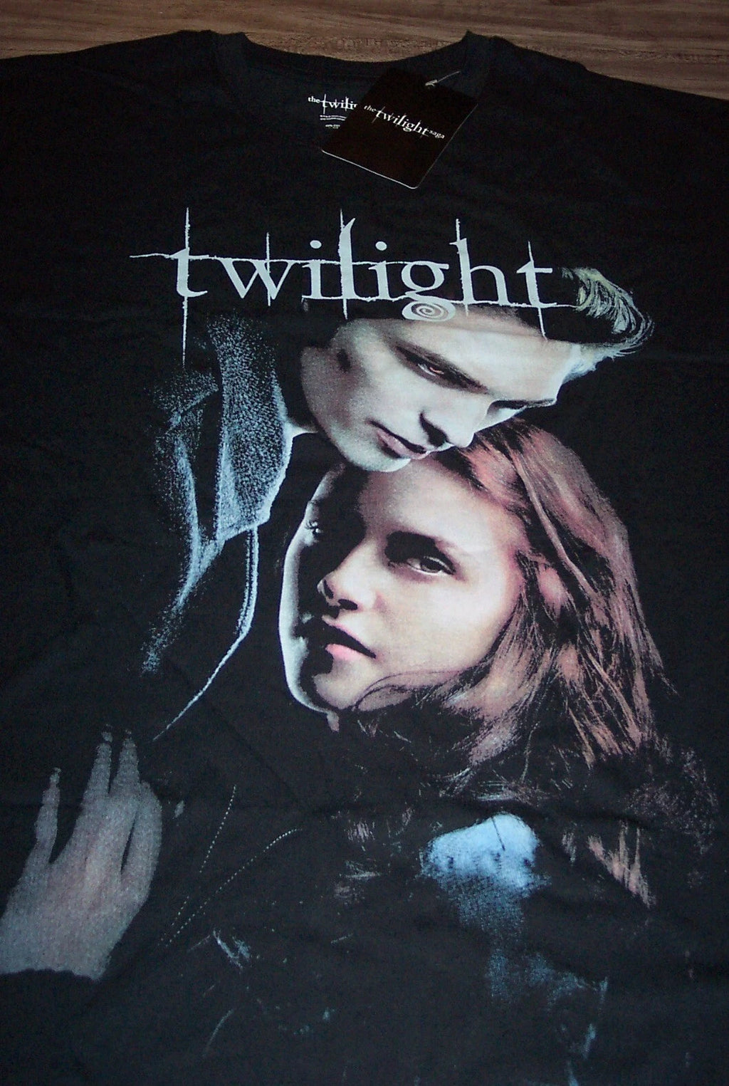 THE TWILIGHT SAGA Movie T-Shirt MENS XL NEW w/ tag Bella Edward