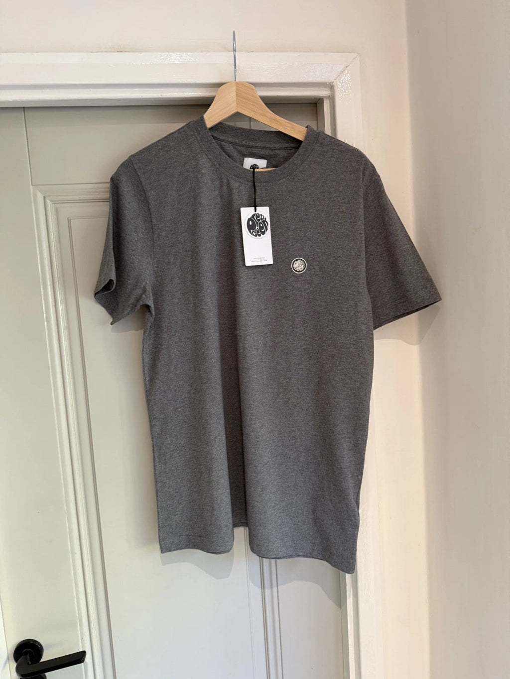 Pretty Green Mitchell T-Shirt Top Size M Grey Cotton Minimal Logo RRP £35