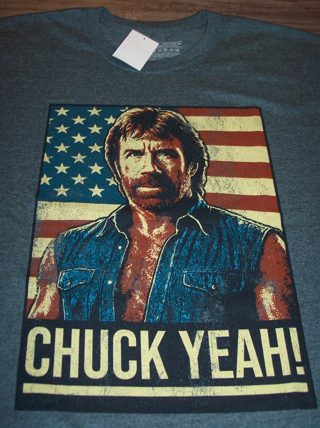 CHUCK NORRIS  "Chuck Yeah!" American Flag T-Shirt MENS 2XL XXL NEW w/ TAG