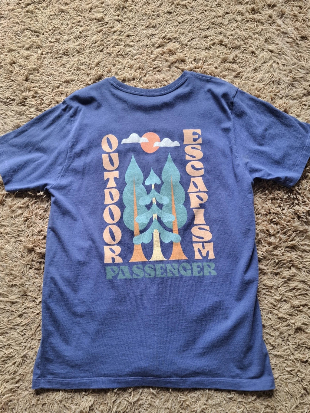 Passenger Clothing T-Shirt  Mens Large L Purple Graphic Logo Short Sleeve