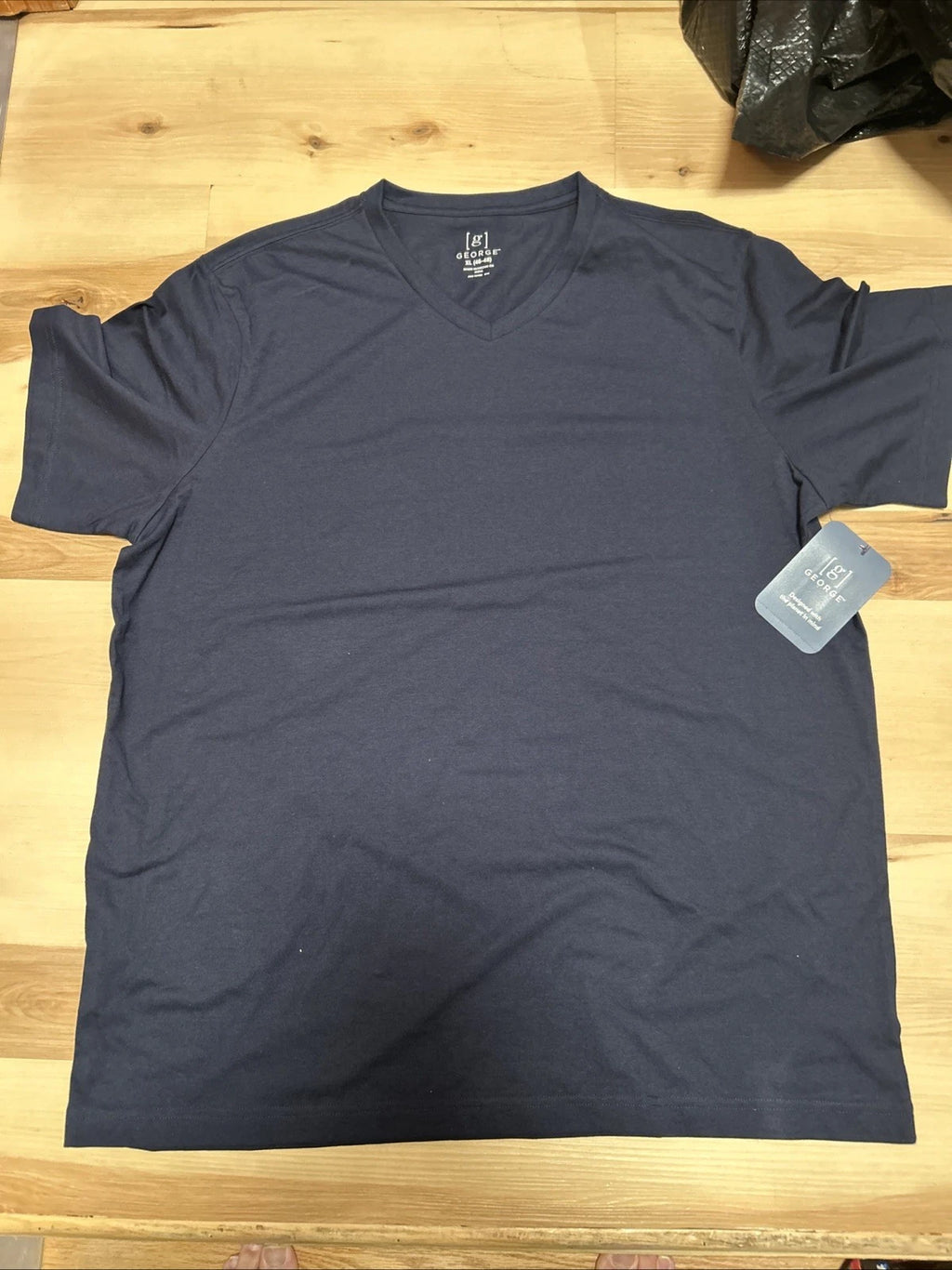George Men's T-Shirt  Dark Navy Size XL (46-48)