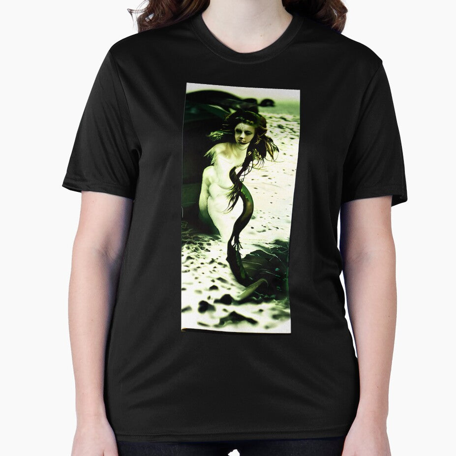 My beautiful, disturbing mermaid (option 1) by kiertwice